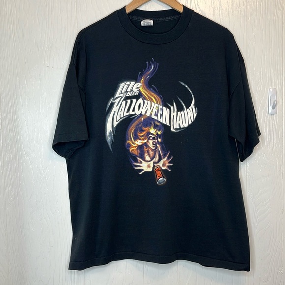 holoubek brand Other - Rare Vintage Miller Lite Single Stitch Halloween Haunt XL